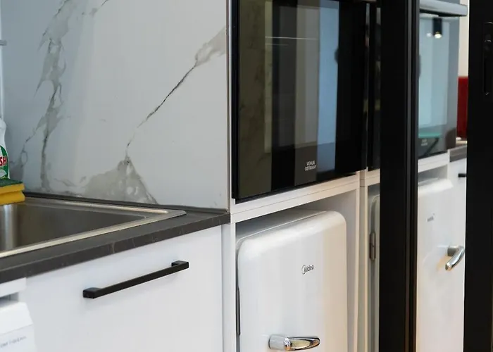 Calm Escape - Sweet Escape * Tirana